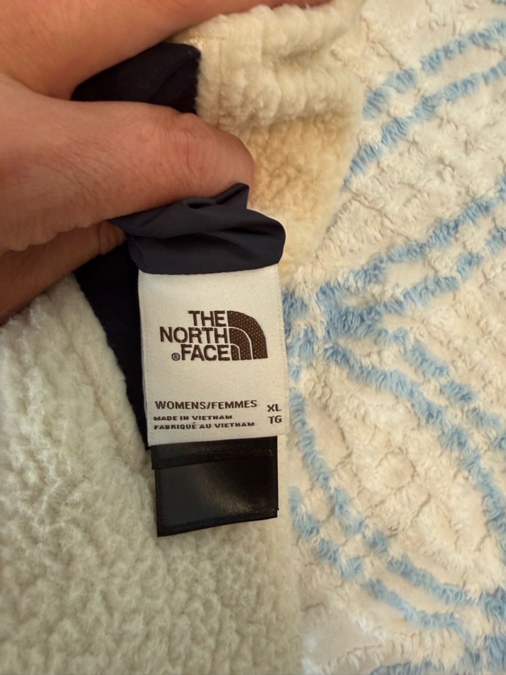 Women’s North Face reversible Sherpa lined vest XL - Picture 6 of 6